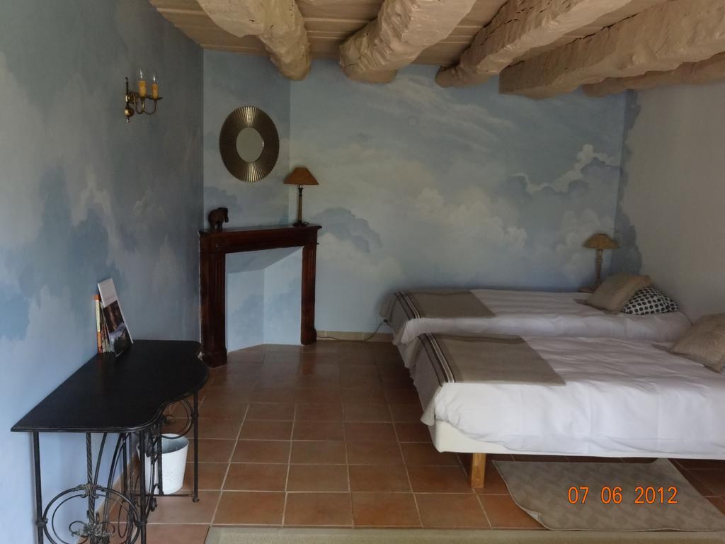 Mas Del Lum Bed & Breakfast Boussac  ห้อง รูปภาพ